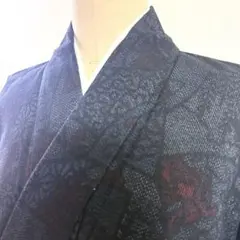 6k453 着物　正絹　単衣　結城紬　紺　青　赤　黒　花柄　和装のサムネイル