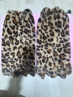 b*n様 ヒョウ柄ファーレッグウォーマー