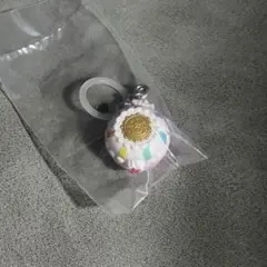 プリキュアオールスターズ 変身めじるしアクセサリー スイーツパクト ガチャ