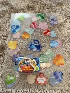 ガリガリ君消しゴム　クリアファイル　工場見学のお土産品　AKAGI