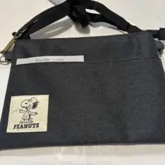 新品　未使用　PEANUTS スヌーピー ブラックショルダーバッグ