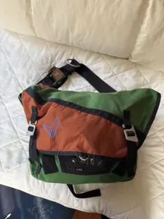 Item thumbnail for item 20003675-789f-4a41-8cfe-04babe1a1f9a