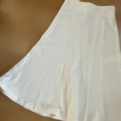 スカート白