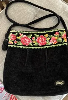 限定1点‼️ FELIER 人気　刺繍付きショルダーバッグ