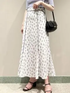 snidel バリエプリントスカートのサムネイル