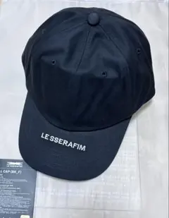 【新品未使用】LE SSERAFIM ポップアップ限定 ボールキャップ 帽子のサムネイル