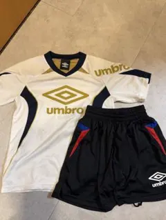 umbro サッカーウェアセット 125〜135 上下セット　アンブロ 子ども用