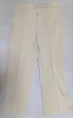 ライトベージュ ワイドレッグパンツ