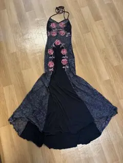ブラック×レッド フラワーモチーフ ロングドレス