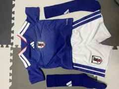 バッジ付き⭐︎adidas サッカー日本代表 キッズ ユニフォーム 100cmのサムネイル