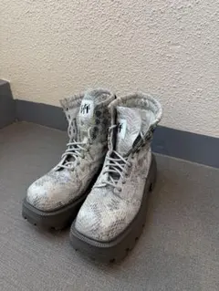 YEEZY SEASON 6 コンバットブーツ CAMO 42 ほぼ新品 - メルカリ