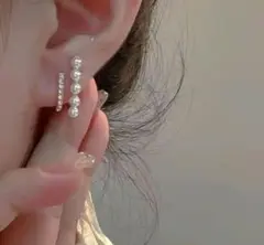 新品未使用 ゴールドパールラインストーン2連装飾ピアス パーティー可愛い 女子力