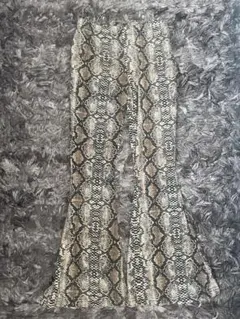 パイソン柄 フレアパンツ Sサイズ