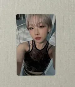 JISOO　ジス　トレカ　HANA　Blue Jeans