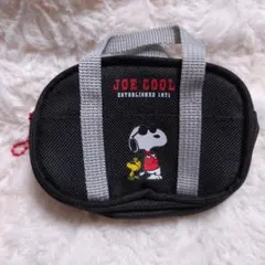 スヌーピー Joe Cool スクールバッグ風 黒ポーチキーホルダー