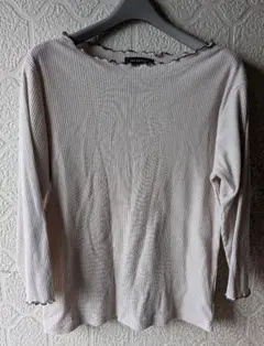 tm-party ベージュ リブ編み フリルネック トップス