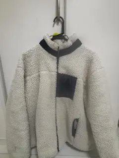 ホワイトフリースジャケット