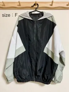 【GORGE】フード付きジャケット Fサイズのサムネイル