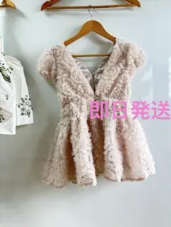poláura フラワーぺプラムバックリボンチュニック - メルカリ