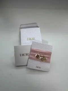 Dior ピンクリボン チャーム付き