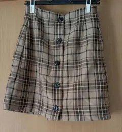 GU チェック柄 フロントボタン ミニスカート　ベージュ系