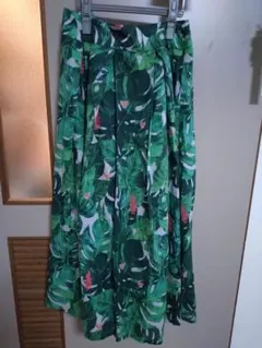 フェンネル☆ボタニカルプリント フレアスカート