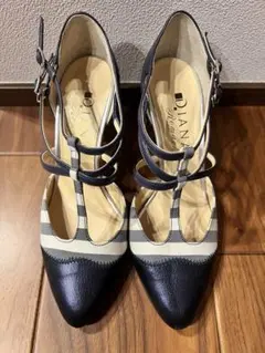 DIANA Romache ストライプ柄 Tストラップ パンプスサンダルのサムネイル