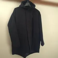 ブラックフード付き軽量ハーフジャケット黒