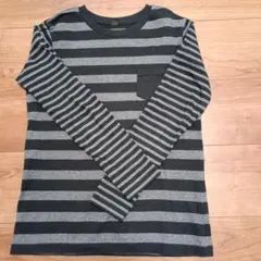 ✨週末限定お値下げ中✨ユニクロ　長袖カットソー150㎝