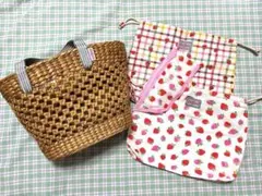 【中古品＊美品】Cath Kidston かごバッグ 巾着袋 &スカーフセットのサムネイル
