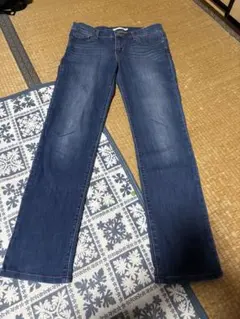 【Levi's 】ダークブルー ストレートジーンズ