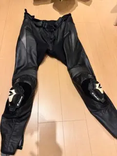 値下げ中¥ VERDY レザーパンツ サイズ34(L) タイチ バンクセンサー