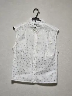 agnes b.　花柄ノースリーブシャツ