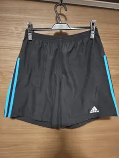 アディダス　ハーフパンツ