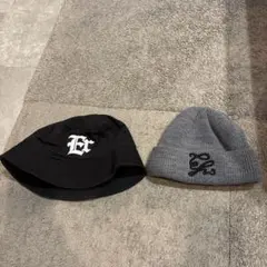 黒バケットハットとグレーニット帽セット