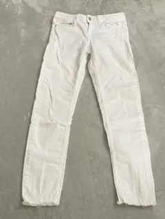 11 ZARA ホワイト　ダメージデニム