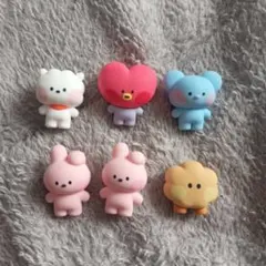 BT21