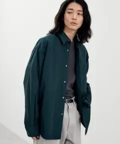 WYM ダークグリーンシャツ