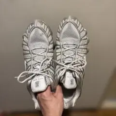 Nike Shox tlメタリックシルバー