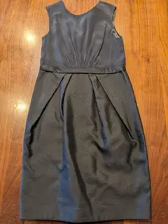 Ballsey ボールジィ Vネックひざ丈ワンピース　ネイビー　トゥモローランド