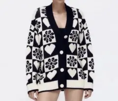 ハートと花柄のニットカーディガン　ZARA