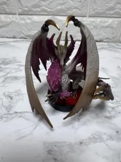 アミーボ amiibo メル・ゼナ フィギュア モンスターハンター　メルゼナ