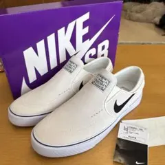 Nike SB FN5893-100 スリッポン　スニーカー　ナイキ