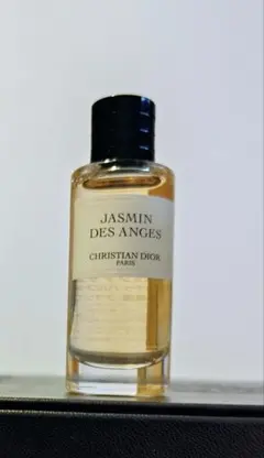 香水　ディオール　ジャスミンデサンジュ