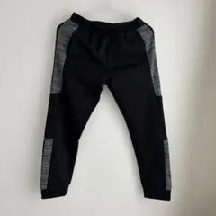 男の子　150 裏起毛スウェットパンツ　長ズボンのサムネイル
