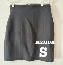 【EMODA】ブラック タイトスカート ♡