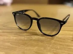 Ray-Ban ブラック サングラス ウェリントン