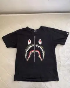 A Bathing Ape シャークTシャツ