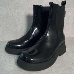 CHARLES & KEITH エナメルサイドゴアブーツ【40】ブラック