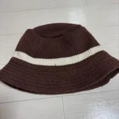 ニットバケットハット ブラウンとアイボリー